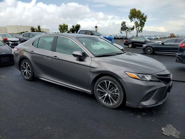2020 TOYOTA CAMRY