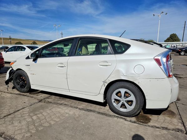 2014 TOYOTA PRIUS