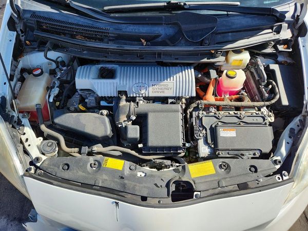 2014 TOYOTA PRIUS