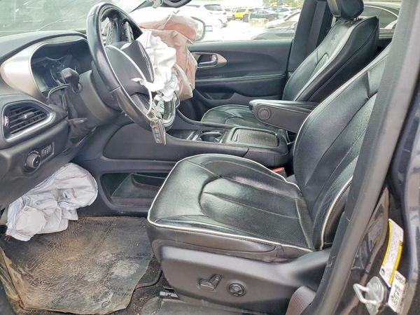 2021 CHRYSLER PACIFICA Limited