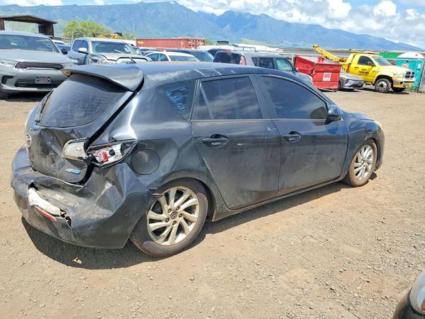 2013 MAZDA 3 Touring/GS