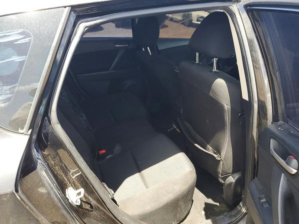 2013 MAZDA 3 Touring/GS