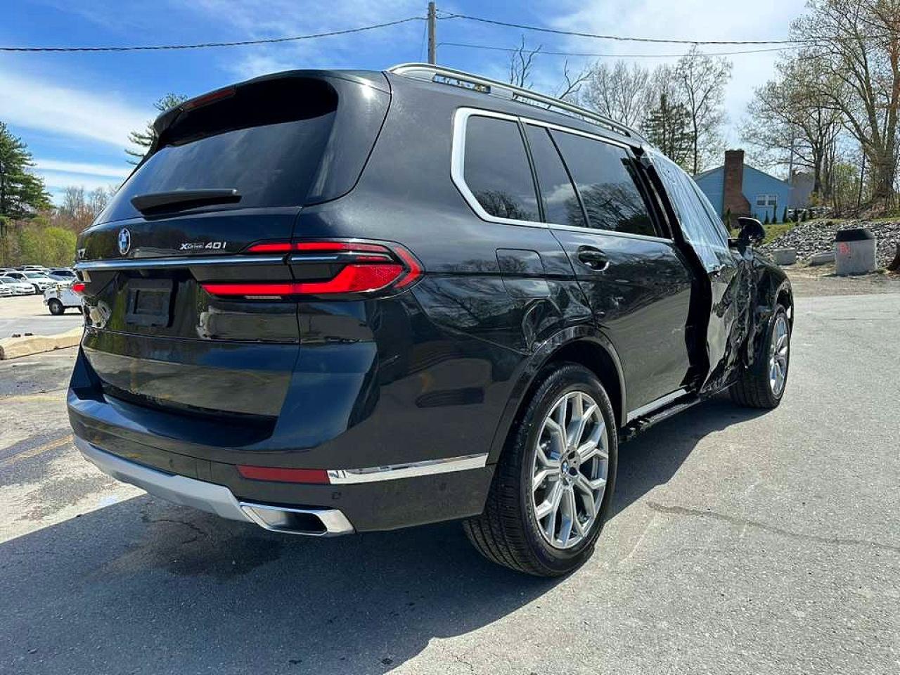 2025 BMW X7 xDrive40i