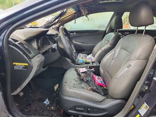 2013 HYUNDAI SONATA — DENT