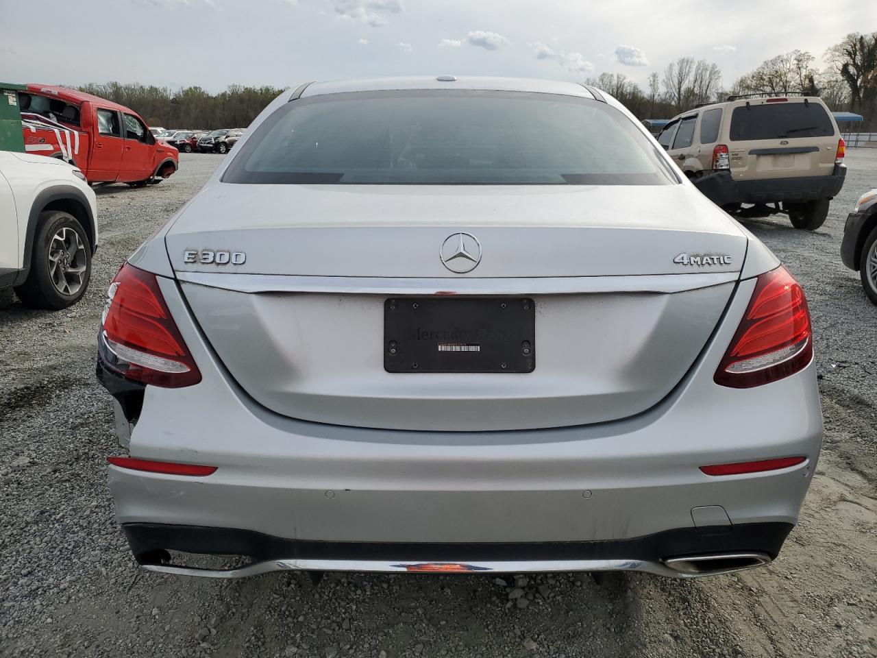 2017 MERCEDES-BENZ E