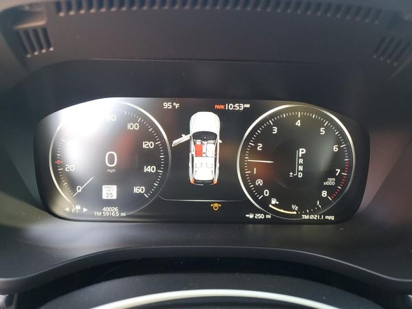 2018 VOLVO XC60