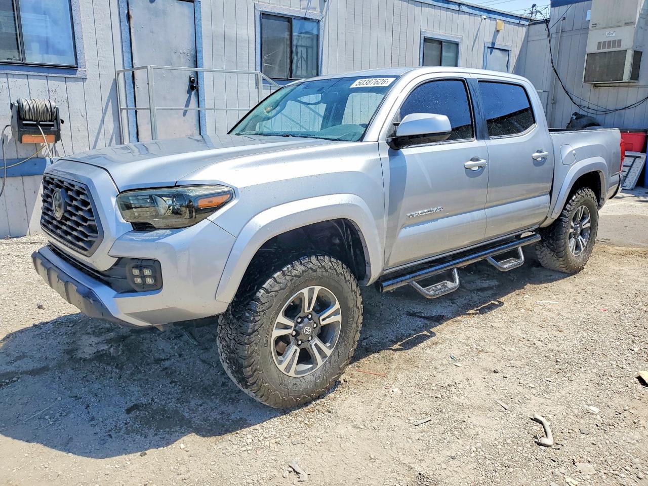 2017 TOYOTA TACOMA