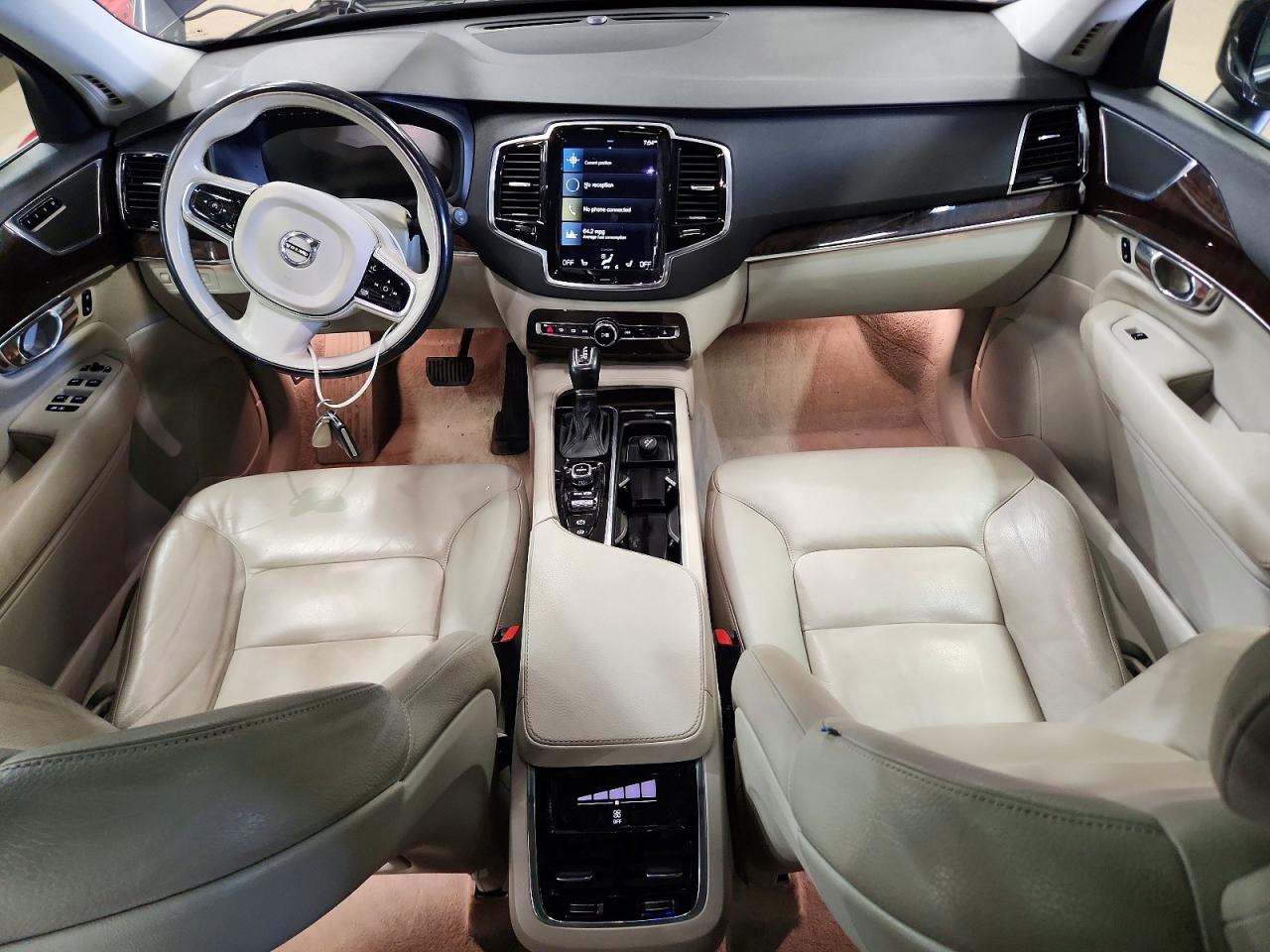 2016 VOLVO XC90 SV42 Momentum