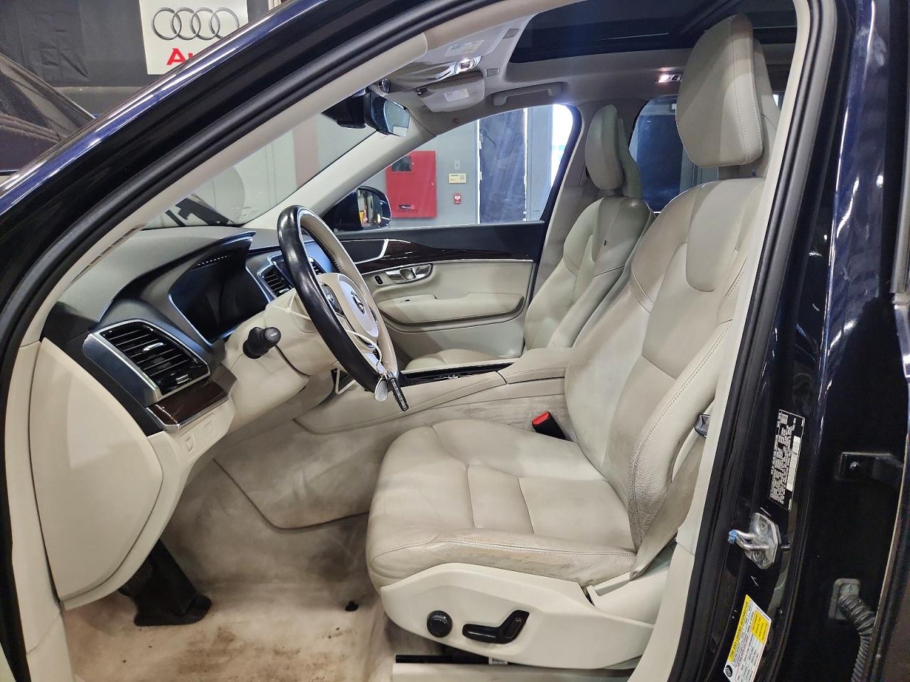 2016 VOLVO XC90 SV42 Momentum