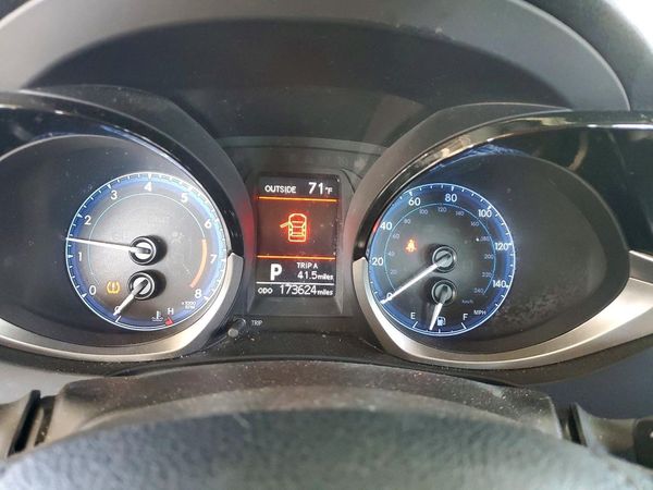 2014 TOYOTA COROLLA
