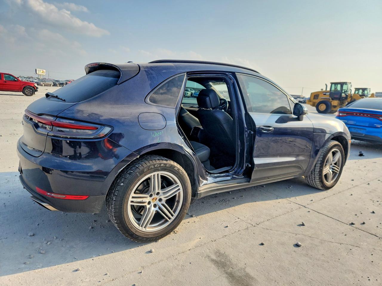 2020 PORSCHE MACAN