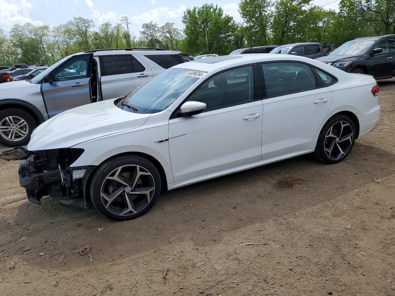 2020 VOLKSWAGEN PASSAT R-Line