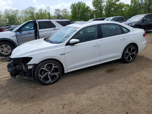 2020 VOLKSWAGEN PASSAT R-Line