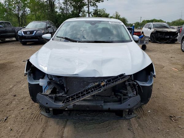 2020 VOLKSWAGEN PASSAT R-Line