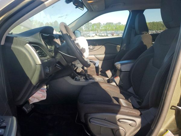 2020 JEEP CHEROKEE LATITUDE 4X4