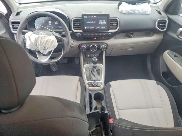 2026 HYUNDAI VENUE SEL, SEL w/ 2-Tone Roof
