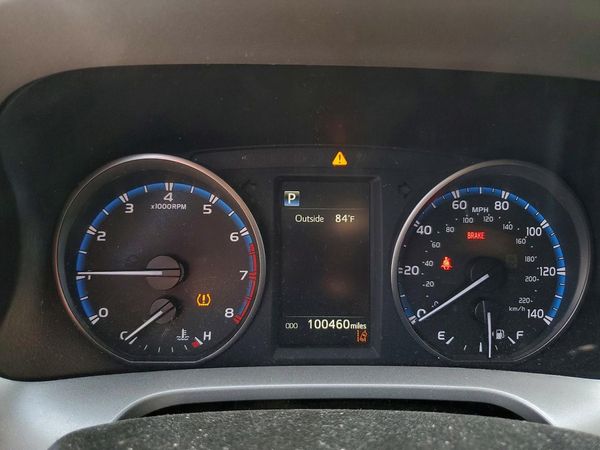 2018 TOYOTA RAV4 LE