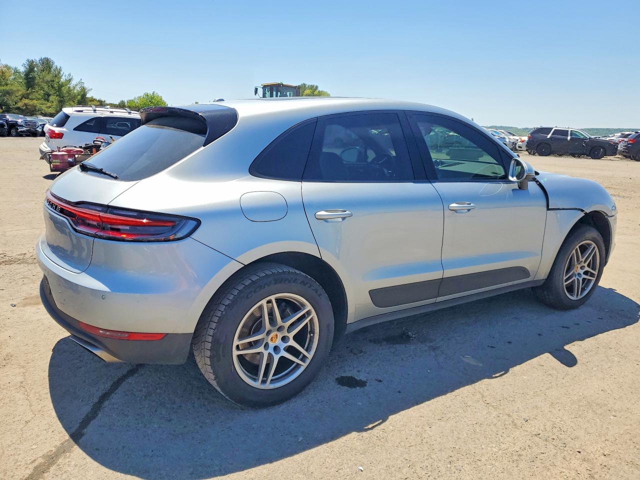 2021 PORSCHE MACAN