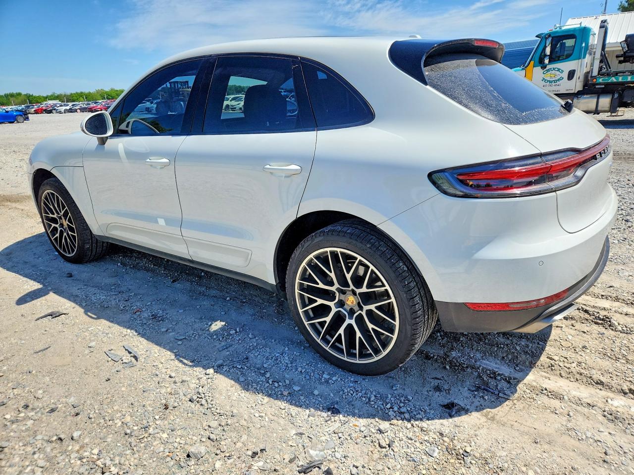2020 PORSCHE MACAN