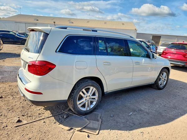 2013 MERCEDES-BENZ GL-GLASS GL350 BLUETEC 4MATIC