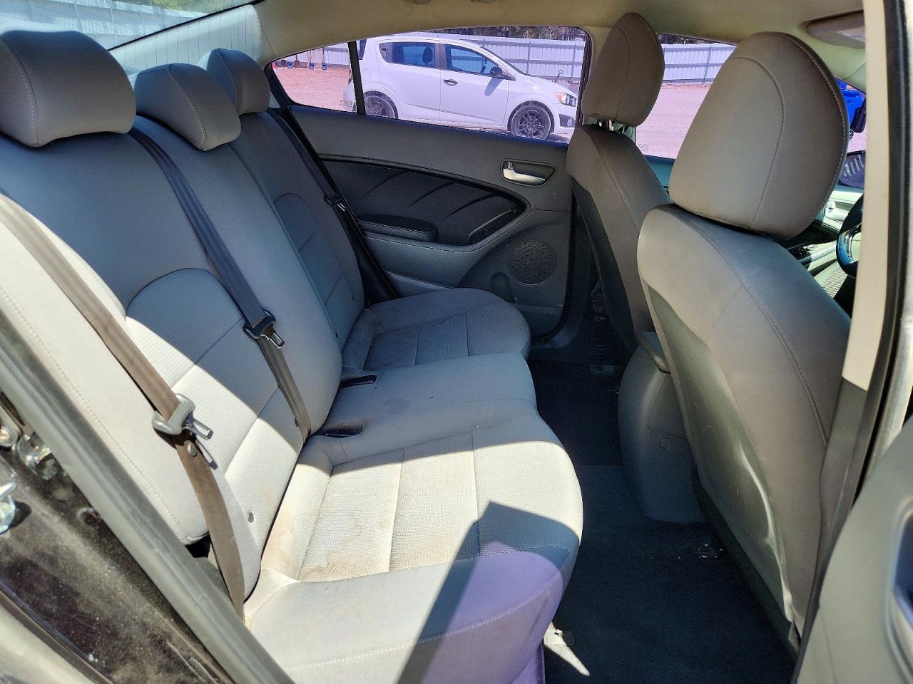2018 KIA FORTE LX Base