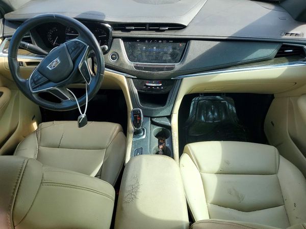 2018 CADILLAC XT5