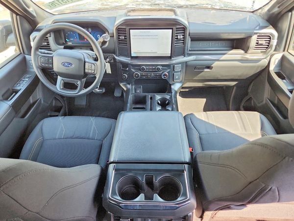 2025 FORD F150 STX