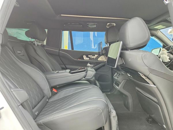 2024 MERCEDES-BENZ GLS