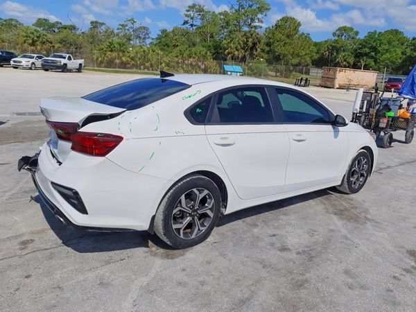 2021 KIA FORTE FE, LXS