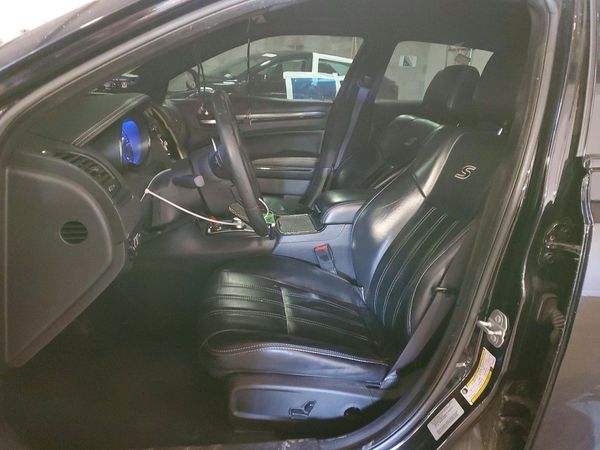 2016 CHRYSLER 300
