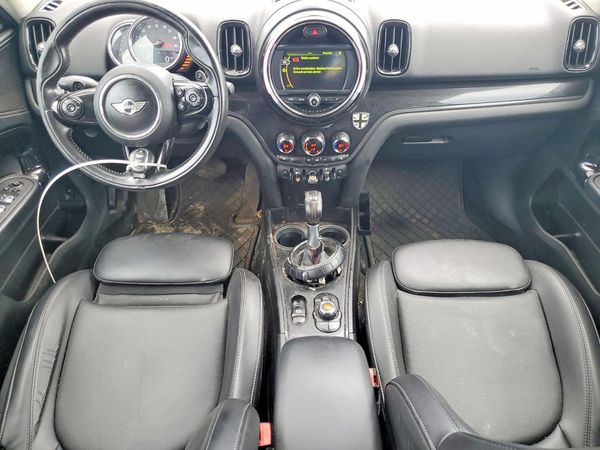 2017 MINI COOPER