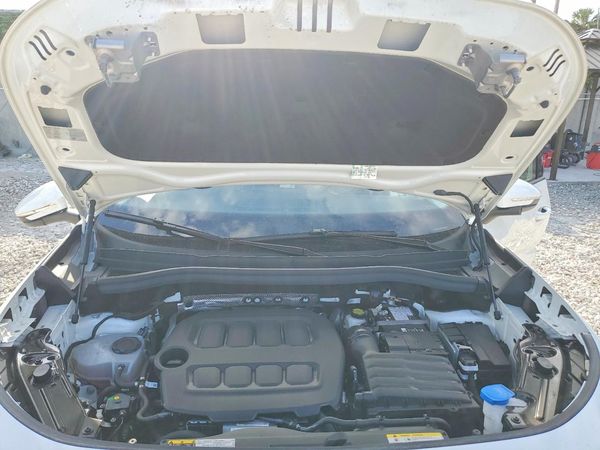 2025 VOLKSWAGEN TIGUAN S — Engine bay