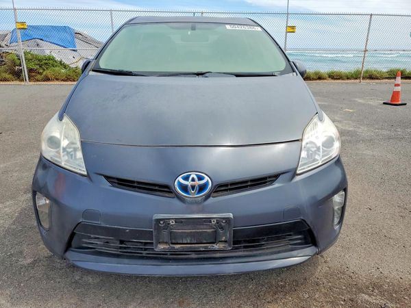 2015 TOYOTA PRIUS
