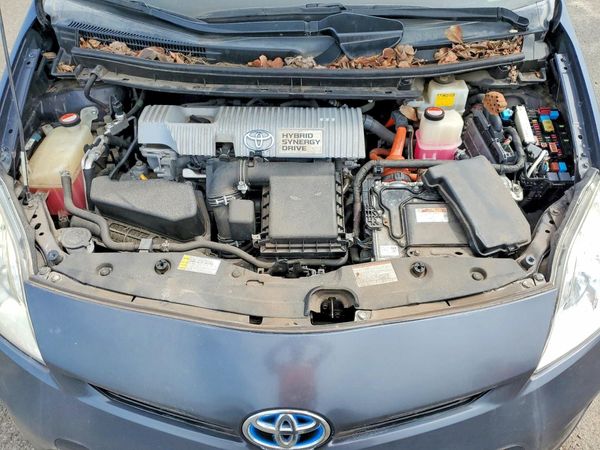 2015 TOYOTA PRIUS