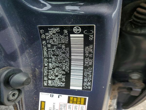 2015 TOYOTA PRIUS