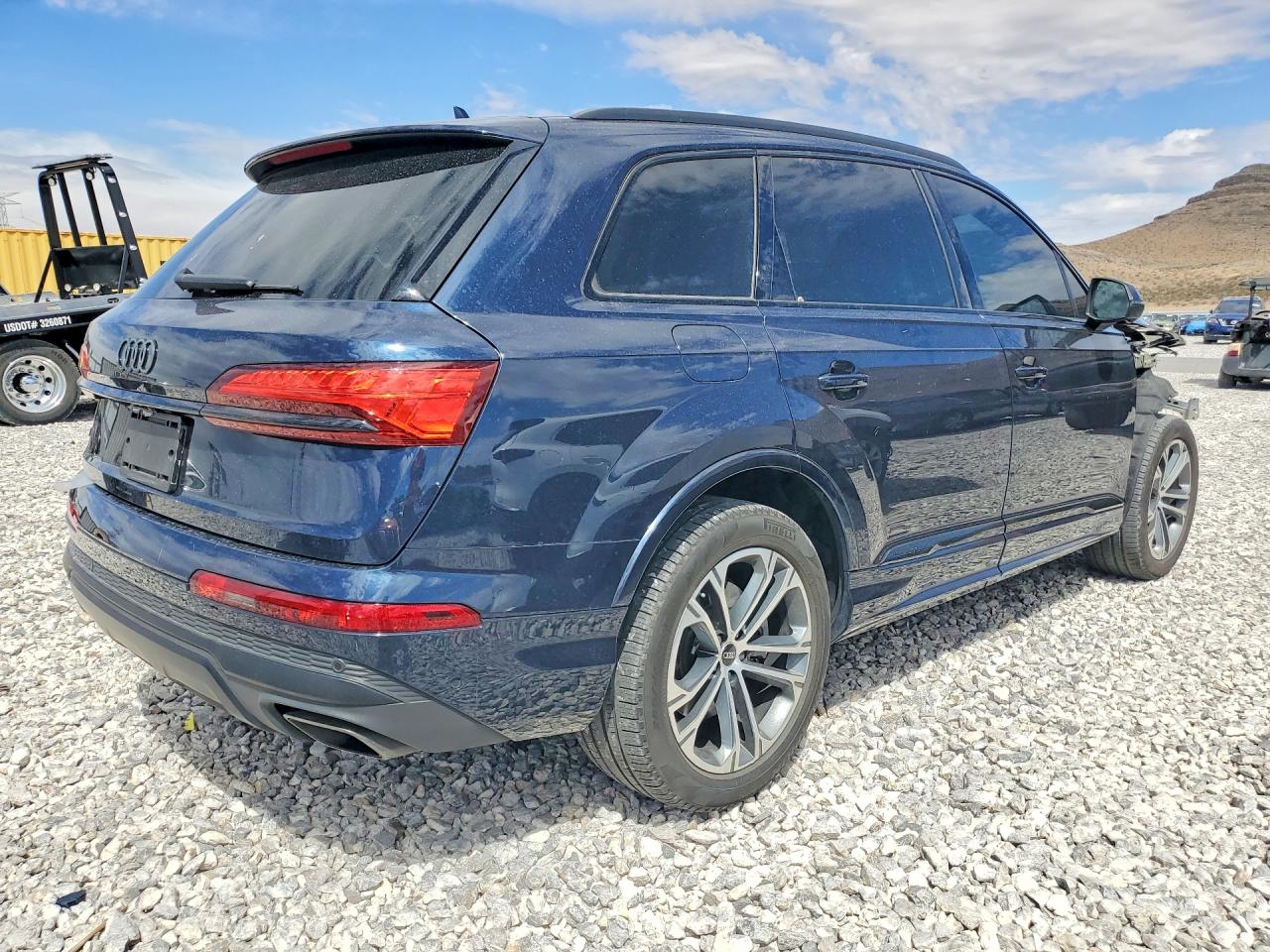 2025 AUDI Q7