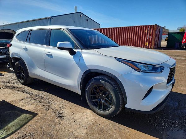 2022 TOYOTA HIGHLANDER