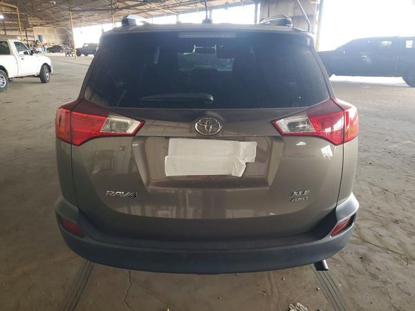 2015 TOYOTA RAV4 XLE (M Grade)