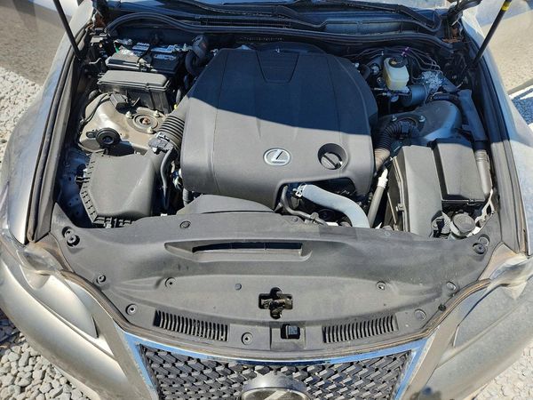 2015 LEXUS IS