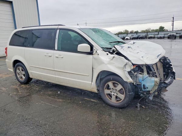 2013 DODGE GRAND CARAVAN SXT