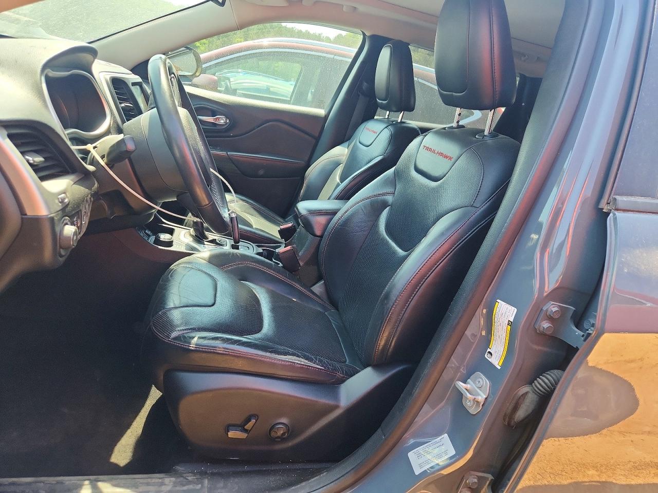 2015 JEEP CHEROKEE TRAILHAWK 4X4