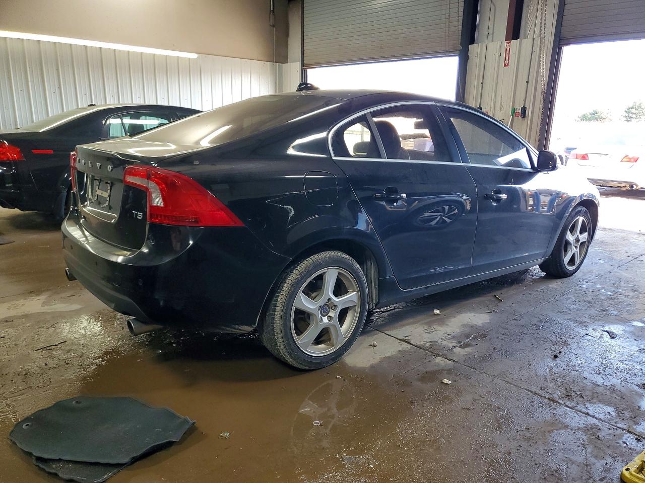 2013 VOLVO S60