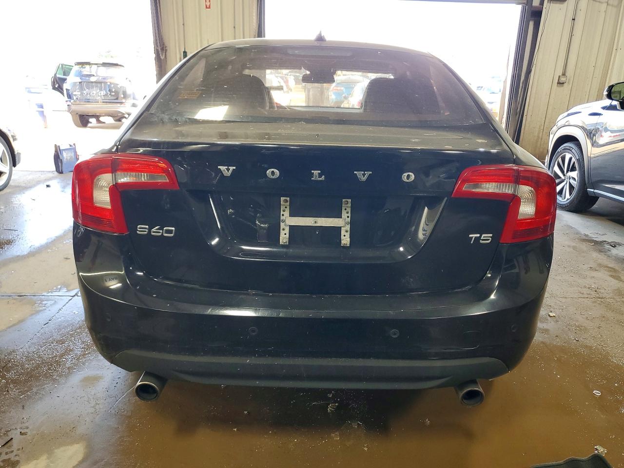 2013 VOLVO S60