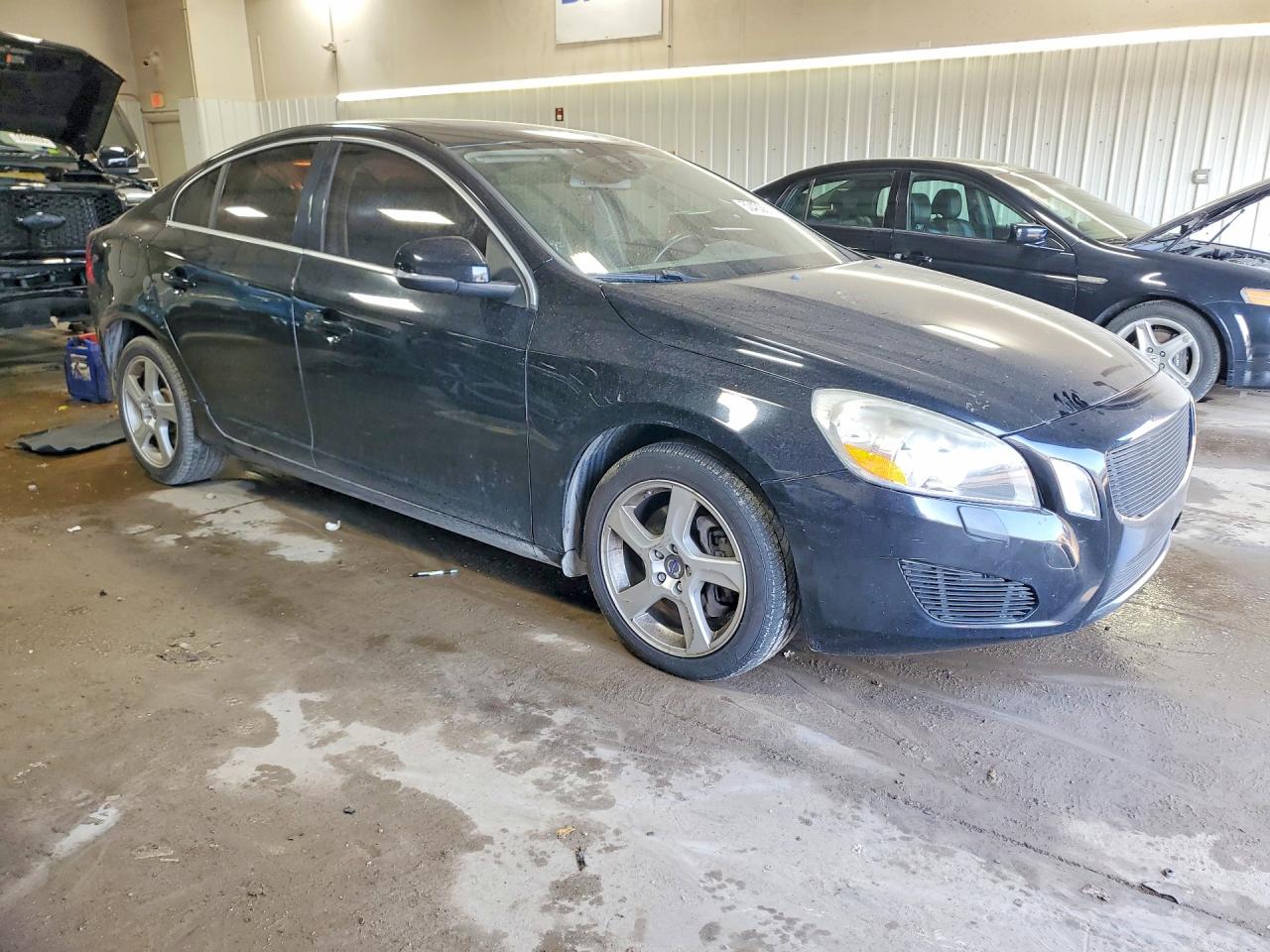 2013 VOLVO S60
