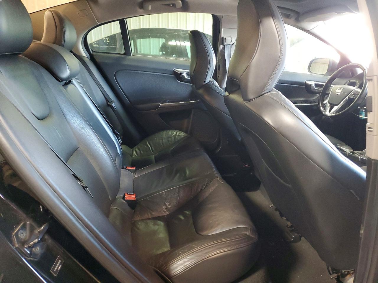 2013 VOLVO S60