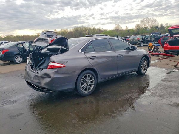 2017 TOYOTA CAMRY