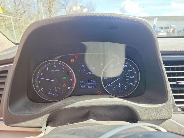 2017 HYUNDAI ELANTRA SE Base