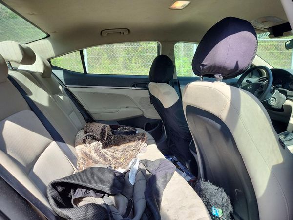 2017 HYUNDAI ELANTRA SE Base