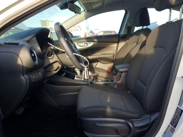 2022 KIA FORTE FE, LXS