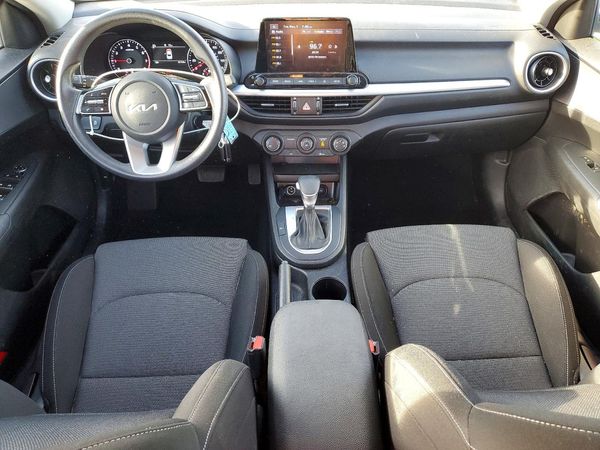 2022 KIA FORTE FE, LXS